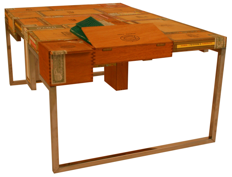 Habana Coffee Table open